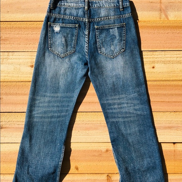 Current Air Distressed Jeans - Picture 7 of 8